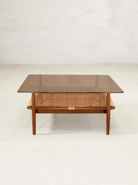 Tangāli - Low rectangular coffee table in teak and glass by Phantom Hands - view 3